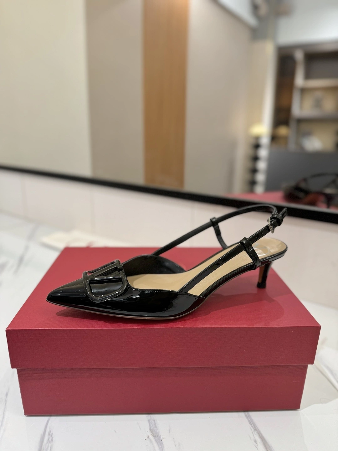 COCO-- V1859ti9o 3W2S0Q70TMK0NO Heel height：4.5CM goatskin item:E-X138C3020